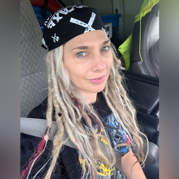 🌈 SHOWING OFF MY HAIR ARTISTRY AGAIN! 🎨 - Picture 2 of 16